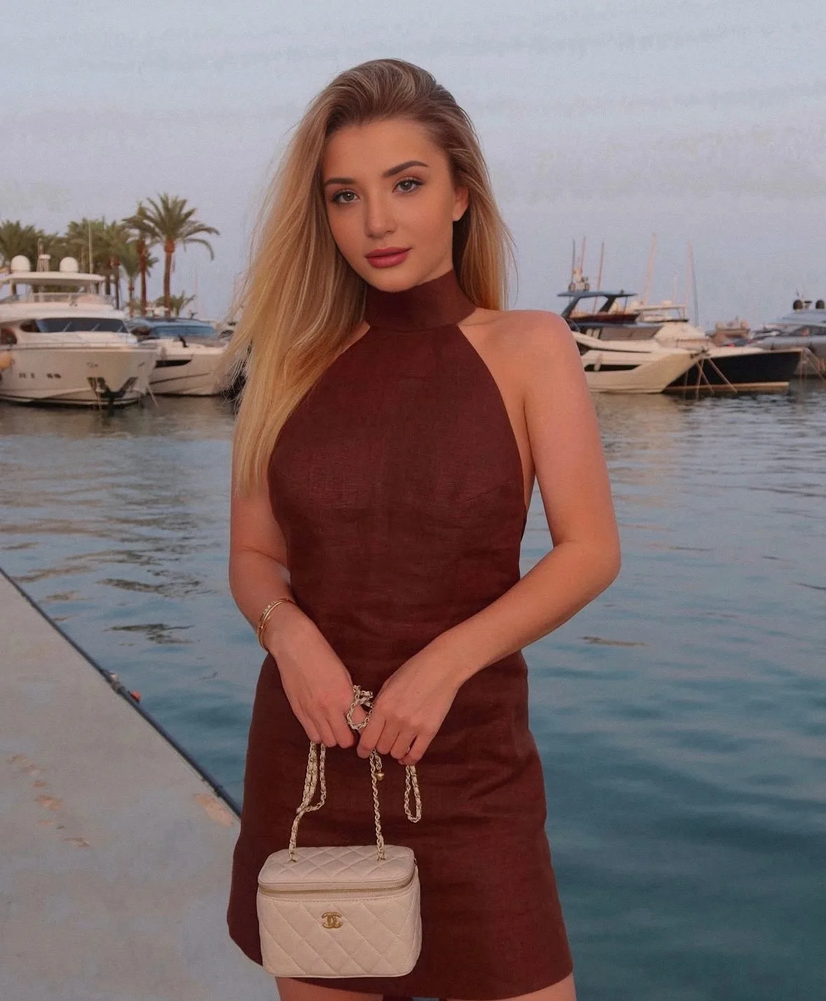 Elara 4