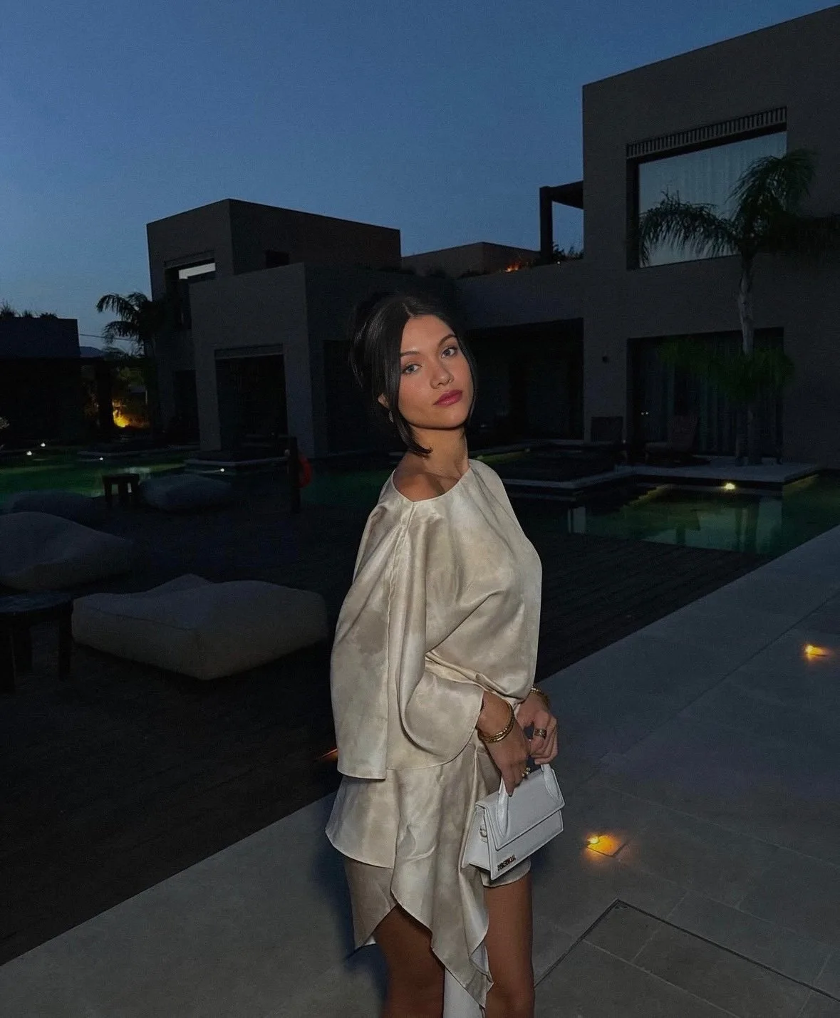 Inaya 4