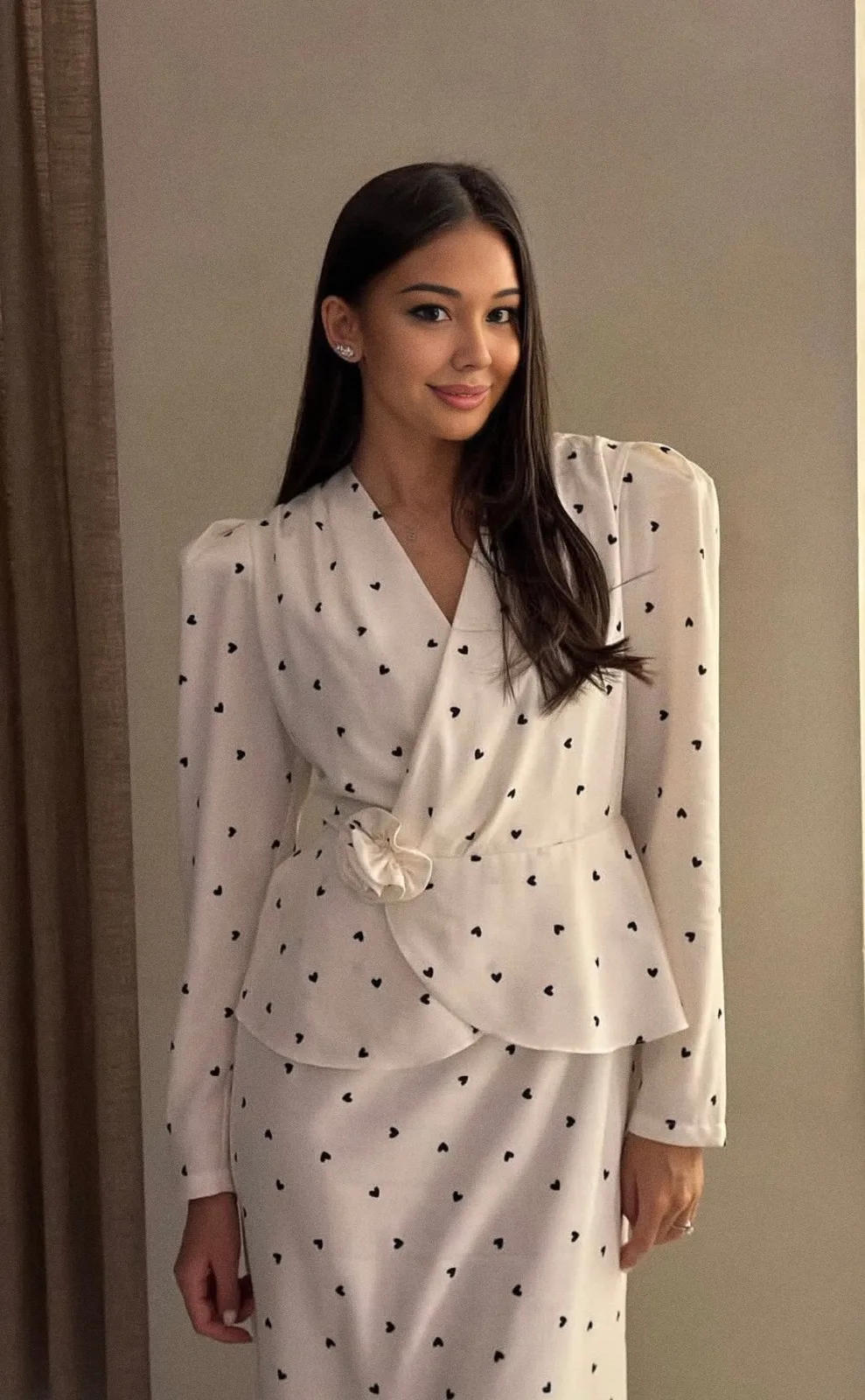 Anika 3