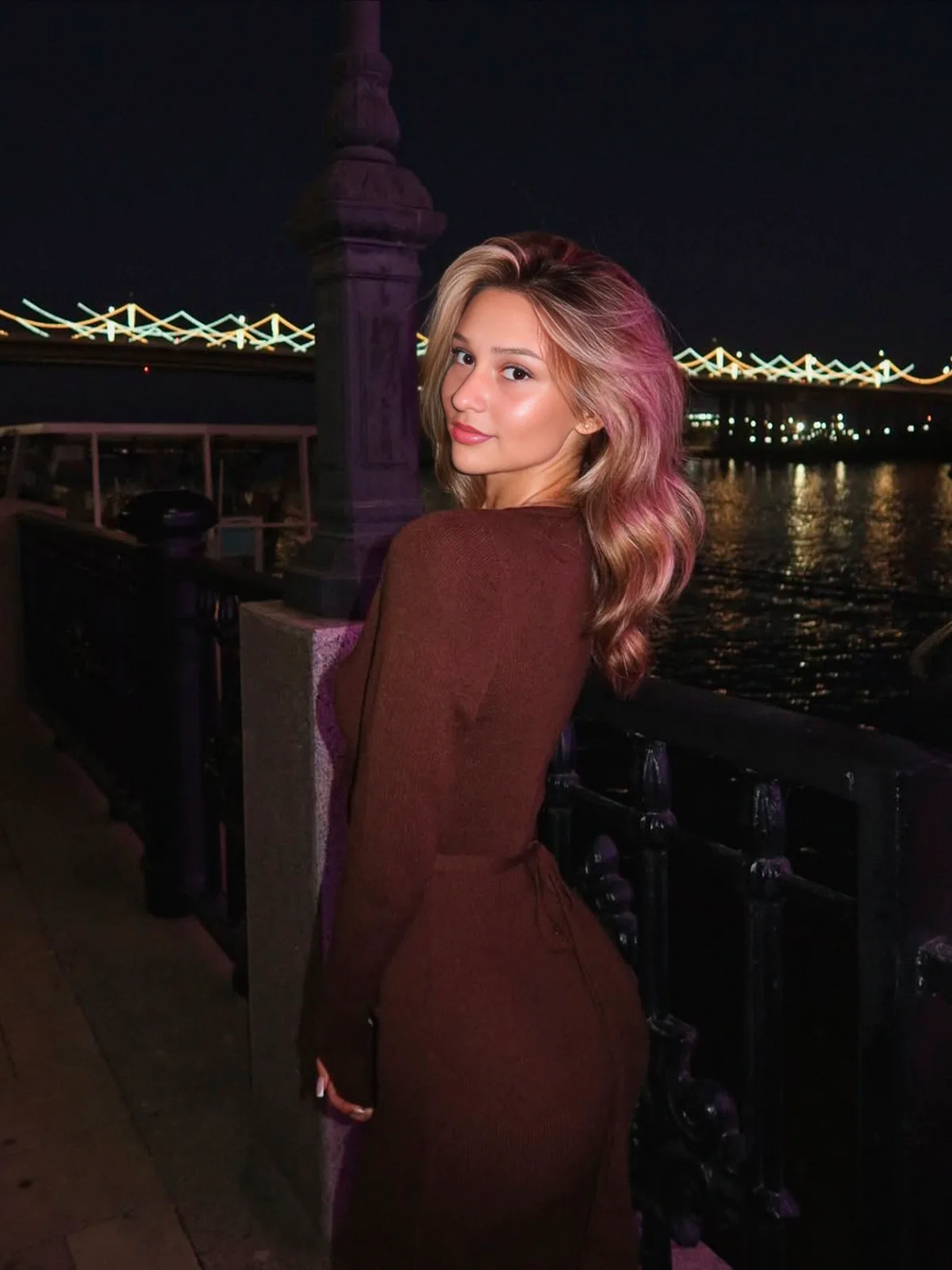 Laleh 6