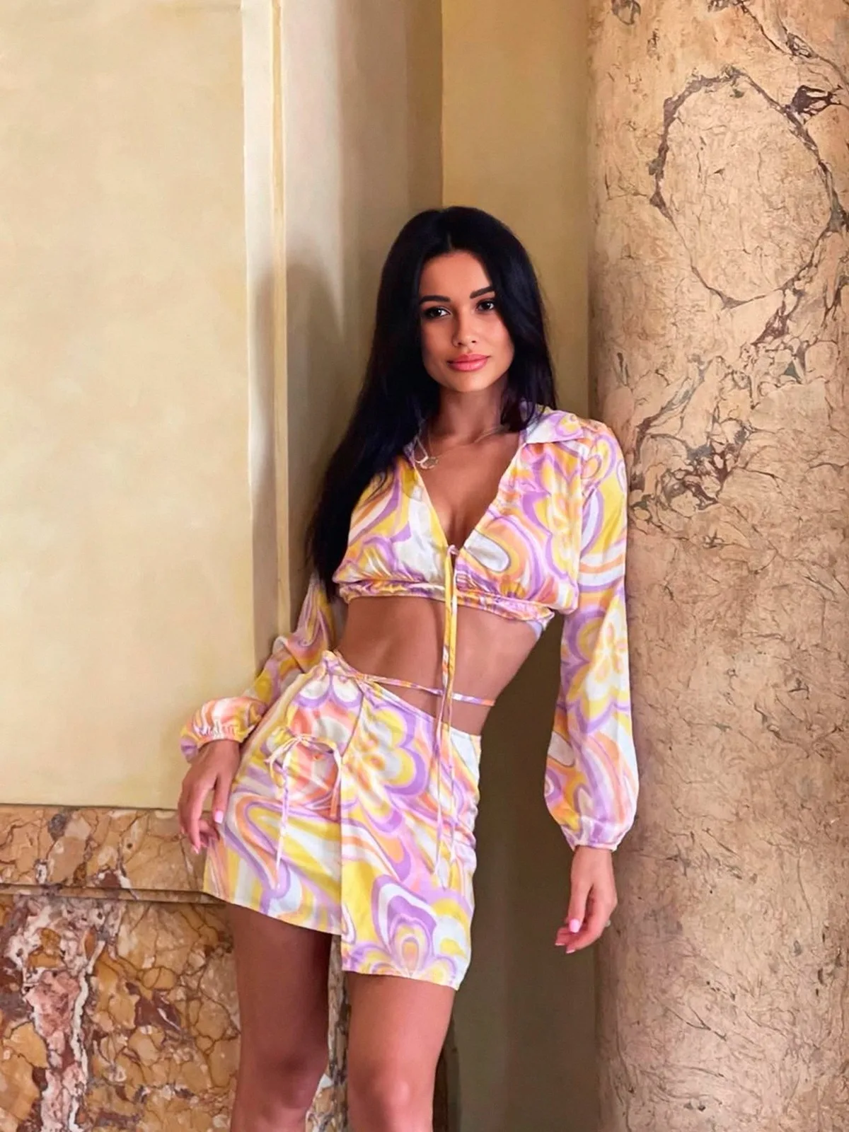 Leila 2