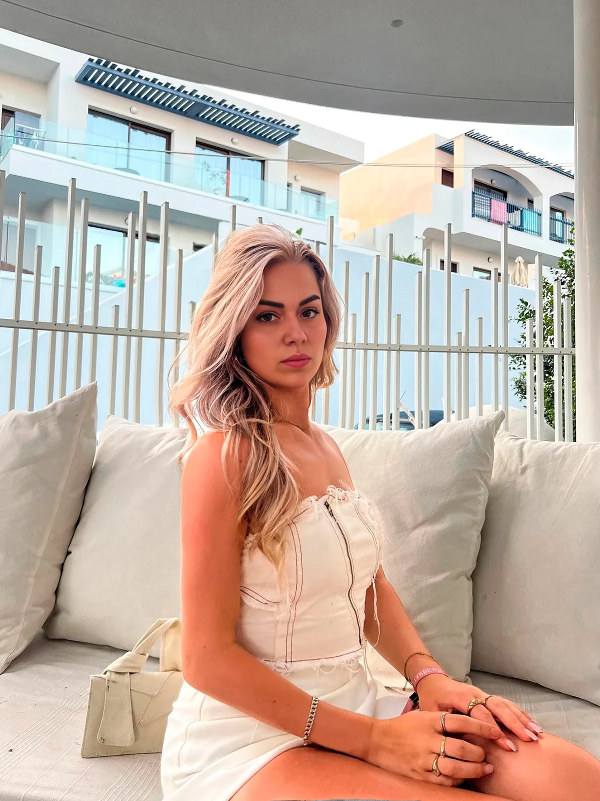 Leila 3