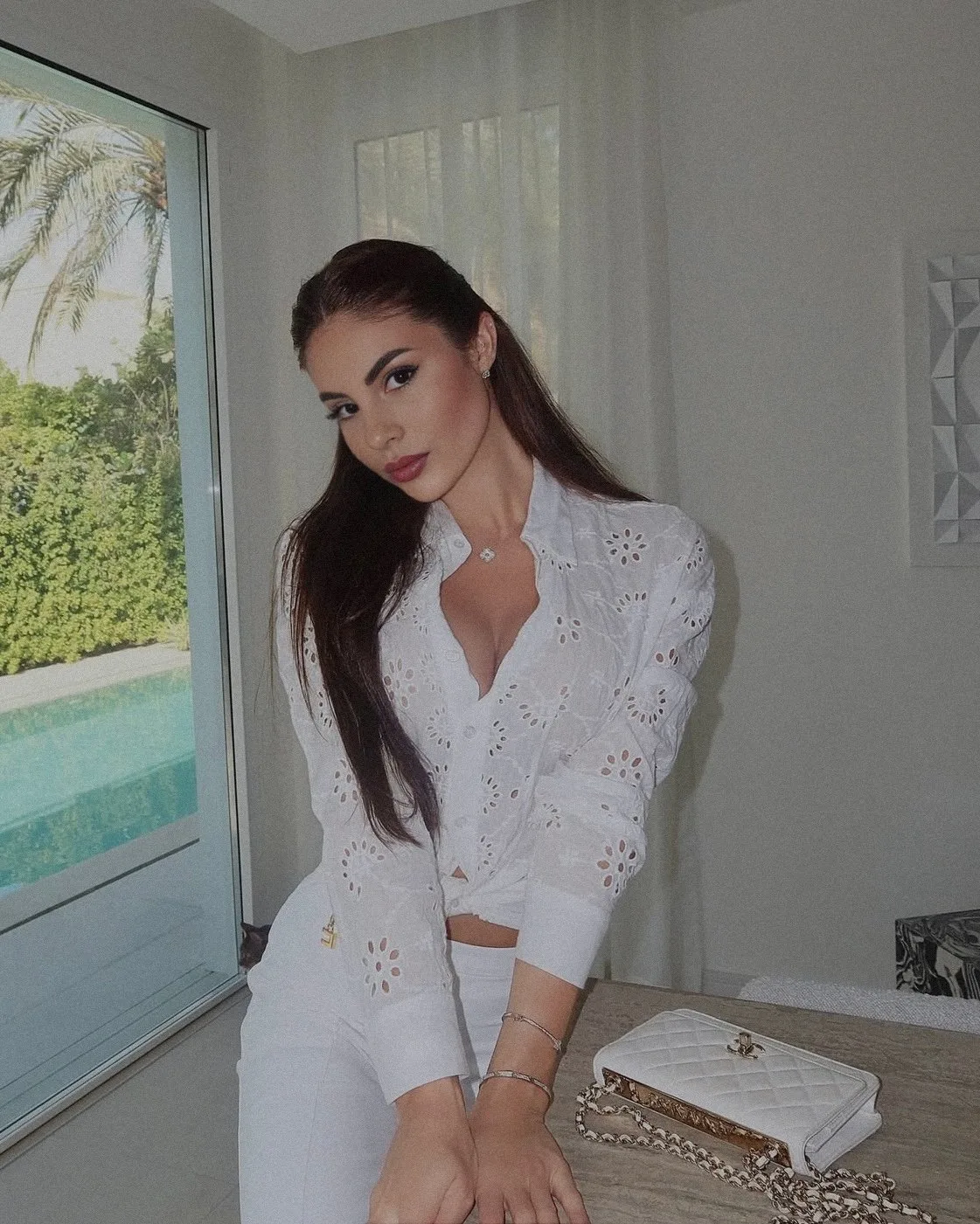 Nadia 4