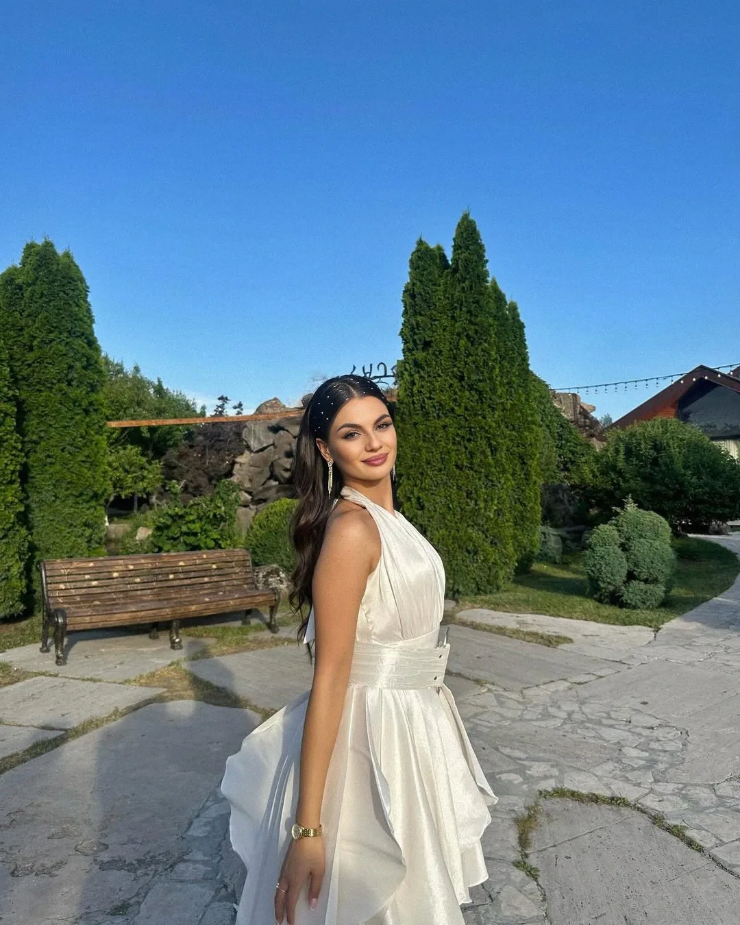 Nyla 2
