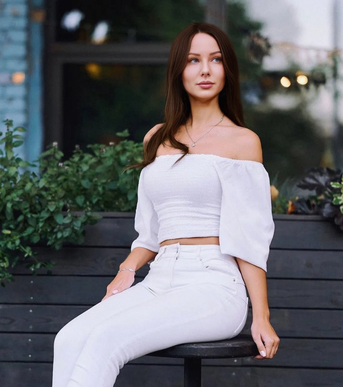 Nyla 5