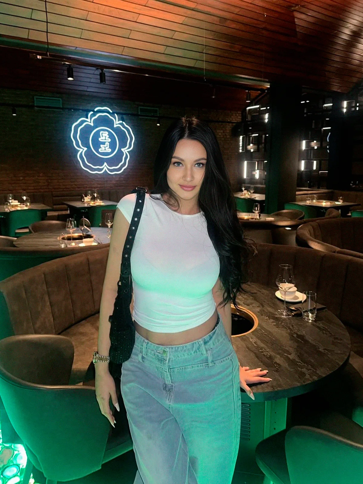 Nylia 6