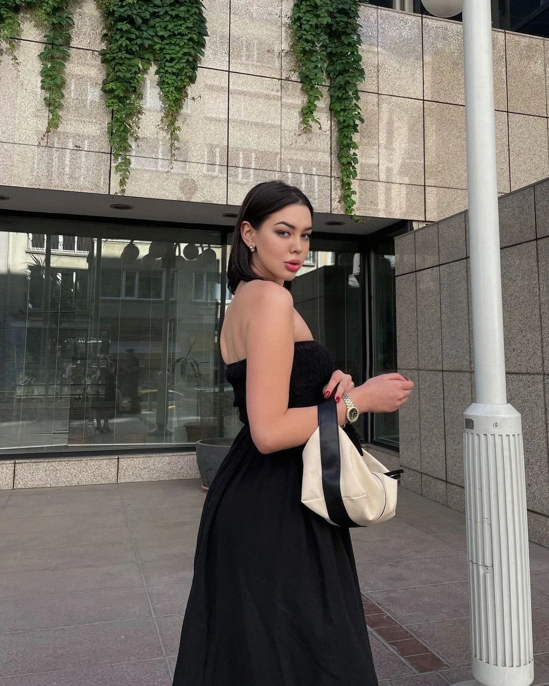 Yasmine 4